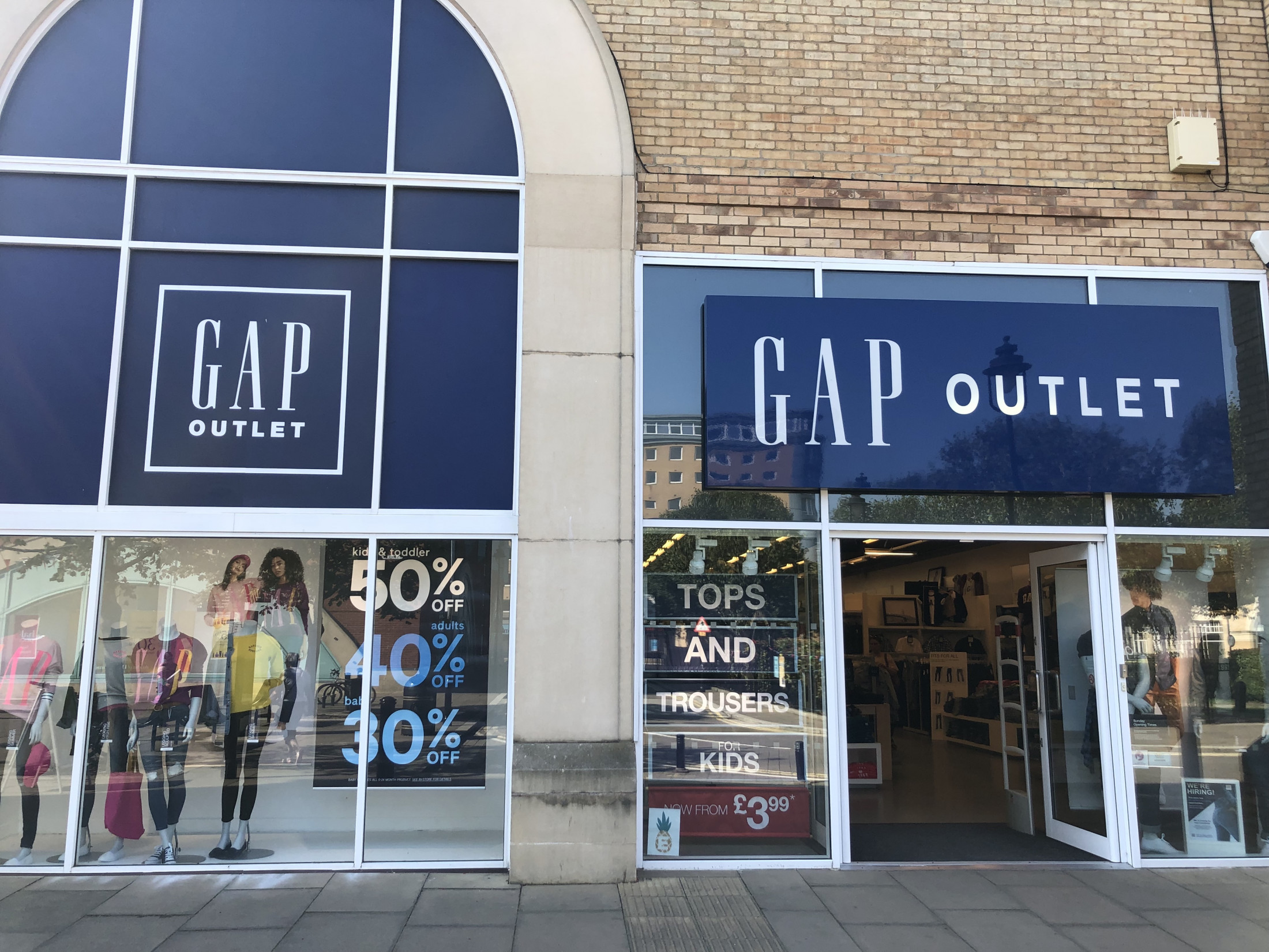 Gap Clothing in Lincoln